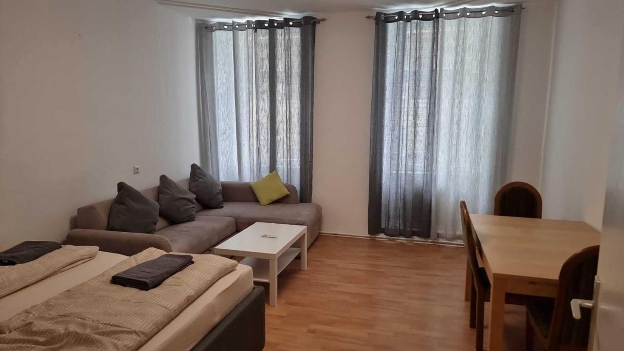 Premier Triple Room Mz Vienna Exterior photo